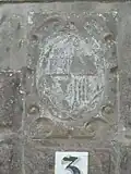 Blazon of the façade of the Casa Quintana.