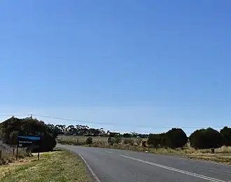 Locality entry sign at Bonnie Brook, October 2018