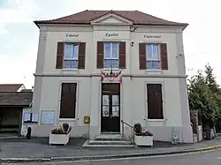 The town hall of Bouqueval