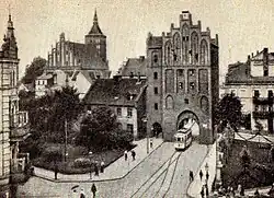 A tram next to the High Gate