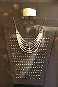 Gold collar & necklace, Austria, 900 BC.[137]