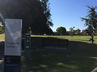 Brookville Gardens, Toorak
