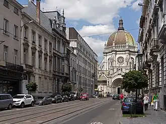 The church from the Rue Royale/Koningsstraat in nearby Saint-Josse-ten-Noode