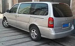 Buick GL8 2.5 (2005–2010) rear.