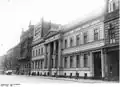 British Embassy, 1928, with the 70a Wilhelmstrasse wing of the Adlon on the left