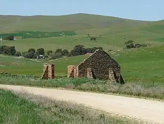 Ruins located at Hansborough