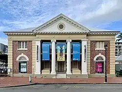 Cairns Regional Gallery
