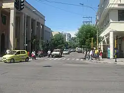 Commerce strip