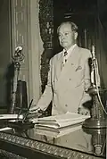 Osías during the senate session