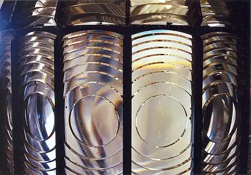 Close-up of a second-order lens