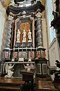 Statues of St. John the Baptist, St. Bartholomew the Apostle and St. Mark the Evangelist, works of Pietro, Tullio and Antonio Lombardo