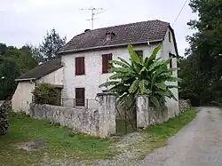 A characteristic house of Buziet