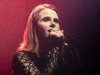 Cassandra Jenkins performing in London in June 2025