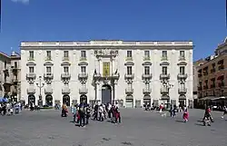 Catania - Piazza dell'Università 01 - Palazzo San Giuliano