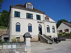 The town hall in Chassey-le-Camp
