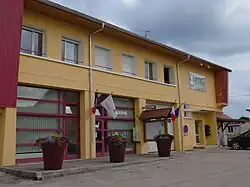 The town hall in Chaux-des-Prés