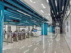 Exit B mezzanine level