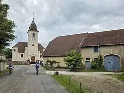 The village centre and Saint-Maurice church.
