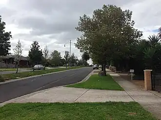 Collins Street, Taylors Hill