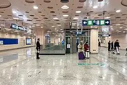 Line 10 concourse