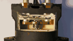 SPST hermetically sealed DC contactor cut-away animation showing main movable contacts and AUX feedback plunger