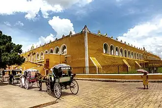 Real-life scene in front of Convento de San Antonio