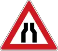 I-6a: Road narrows from both sides
