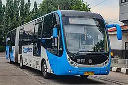 The newer Zhongtong LCK6180GC Doosan CNG Euro V (transferred from Perum PPD), serving corridor 2