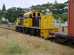 DSJ 4017 shunting in Ahuriri.