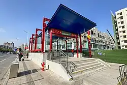 Entrance D