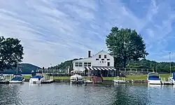 Danbury Yacht Club, Hayestown Rd
