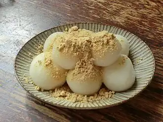Dango (rice flour dumplings) covered in kinako