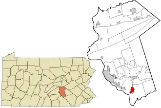 Location of Dauphin County in Pennsylvania (left) and of Middletown in Dauphin County (right)