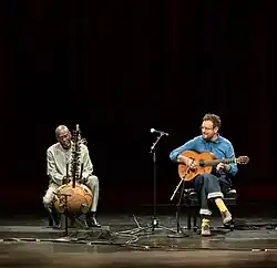 Gripper performing with Sissoko (2026)