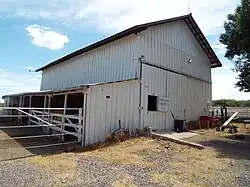 Barn
