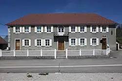The town hall in Dournon