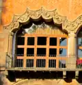 A draped arch at the Government Palace of Tlaxcala&nbsp;[es] (1545)