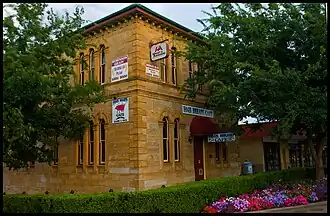 Former Talbragar Shire Council Chambers, 2007)
