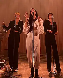 Eefje de Visser (middle) performing on the Bitterzoet tour in Vooruit, 2022