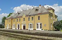 Eglaine railway station