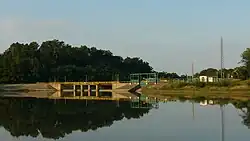 Hydroelectric plant