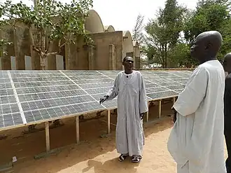 File:Energia solare a Malika, Dakar.JPG