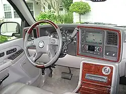 Interior of a 2001–2006 Cadillac Escalade