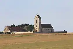 The church in Estrées-la-Campagne