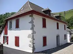 The town hall of Etchebar
