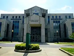 Etowah County Courthouse in Gadsden