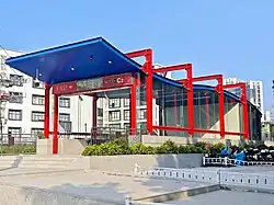 Entrance C2