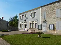 The town hall in Coivert