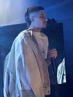 Fakemink performing in September 2025