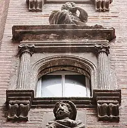 Hôtel de Brucelles (tower).